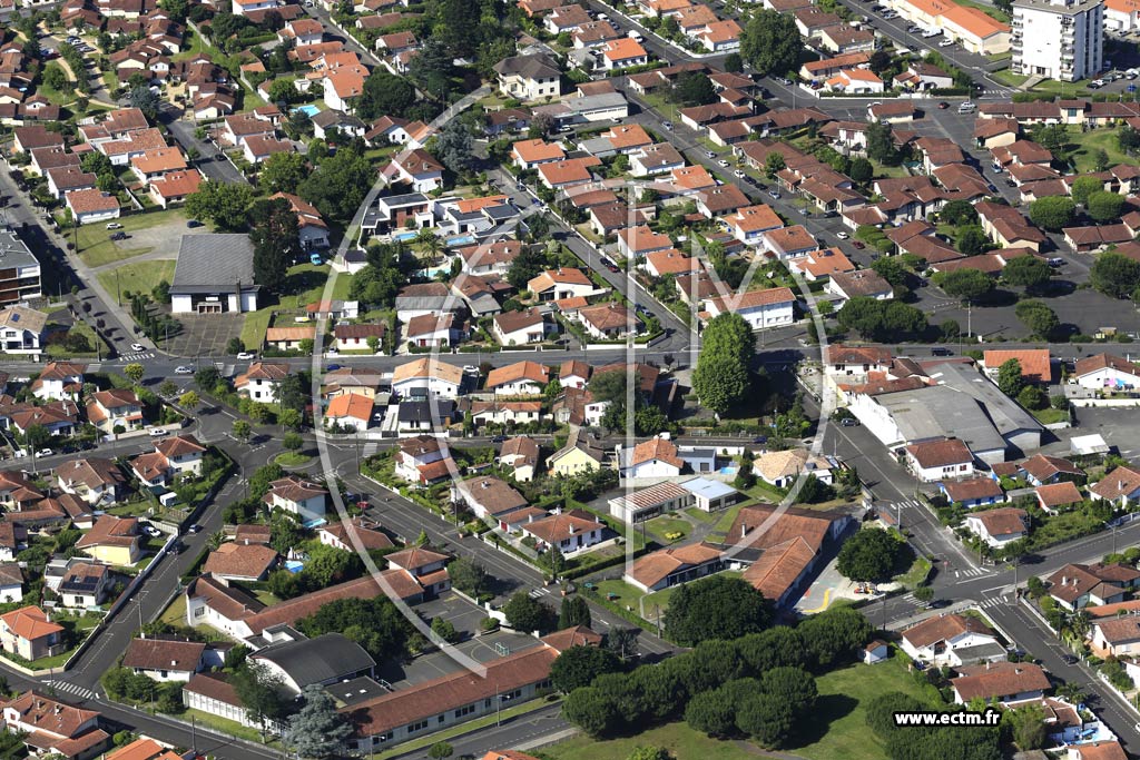 Photo arienne de Dax (Village des Pins)