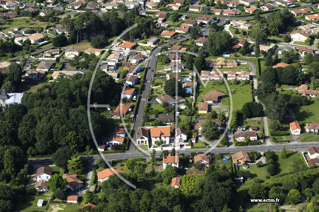 Photo arienne de Narrosse (Pomaret)