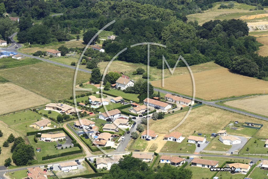 Photo arienne de Saint-Geours-d'Auribat