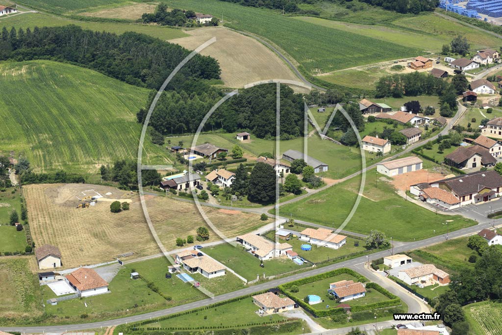 Photo arienne de Saint-Geours-d'Auribat