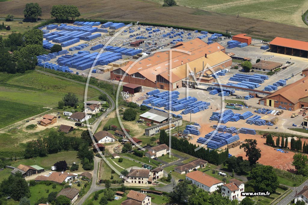 Photo arienne de Saint-Geours-d'Auribat