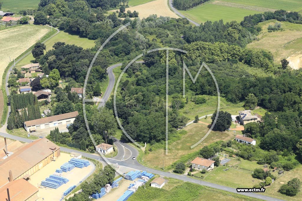 Photo arienne de Saint-Geours-d'Auribat