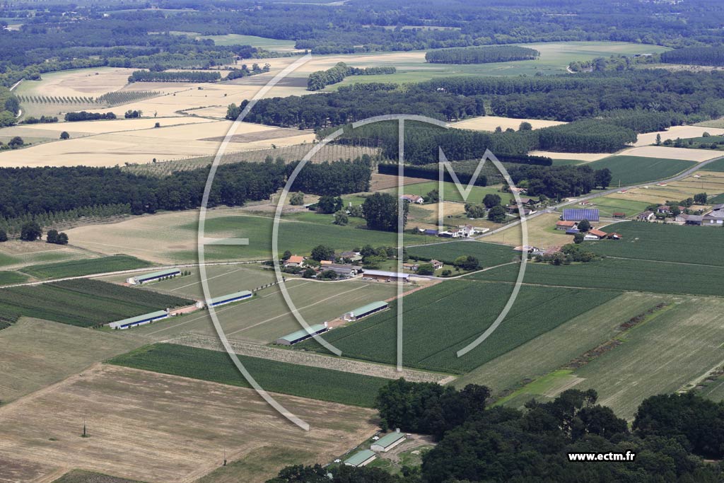 Photo arienne de Saint-Jean-de-Lier (Daunan)