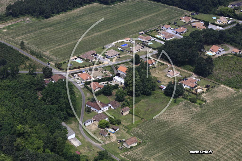 Photo arienne de Saint-Jean-de-Lier (Petit)