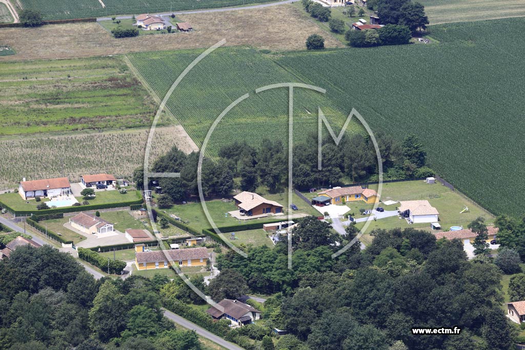 Photo arienne de Saint-Jean-de-Lier (Treytin)