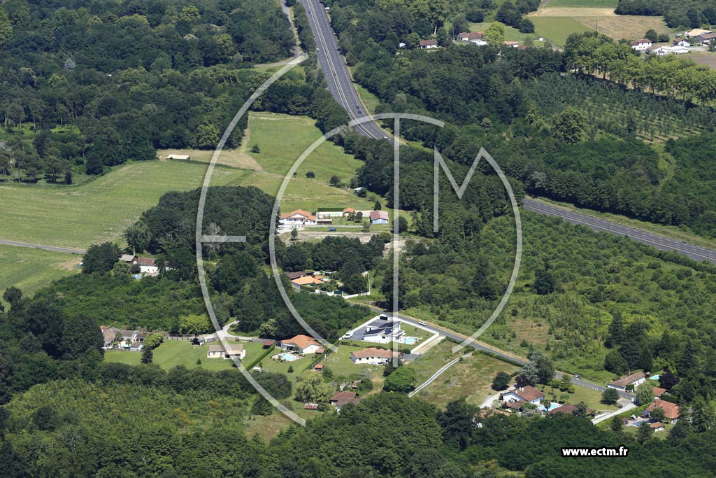 Photo arienne de Saint-Vincent-de-Paul (les Escouailles)