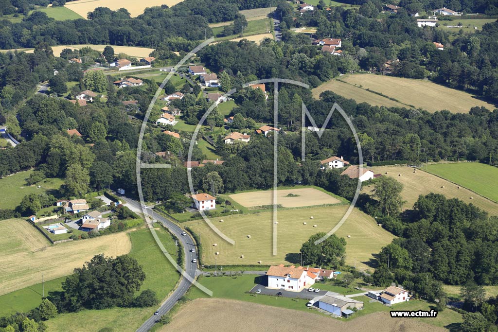 Photo arienne de Arbonne (le Hameau d'Arbonne)