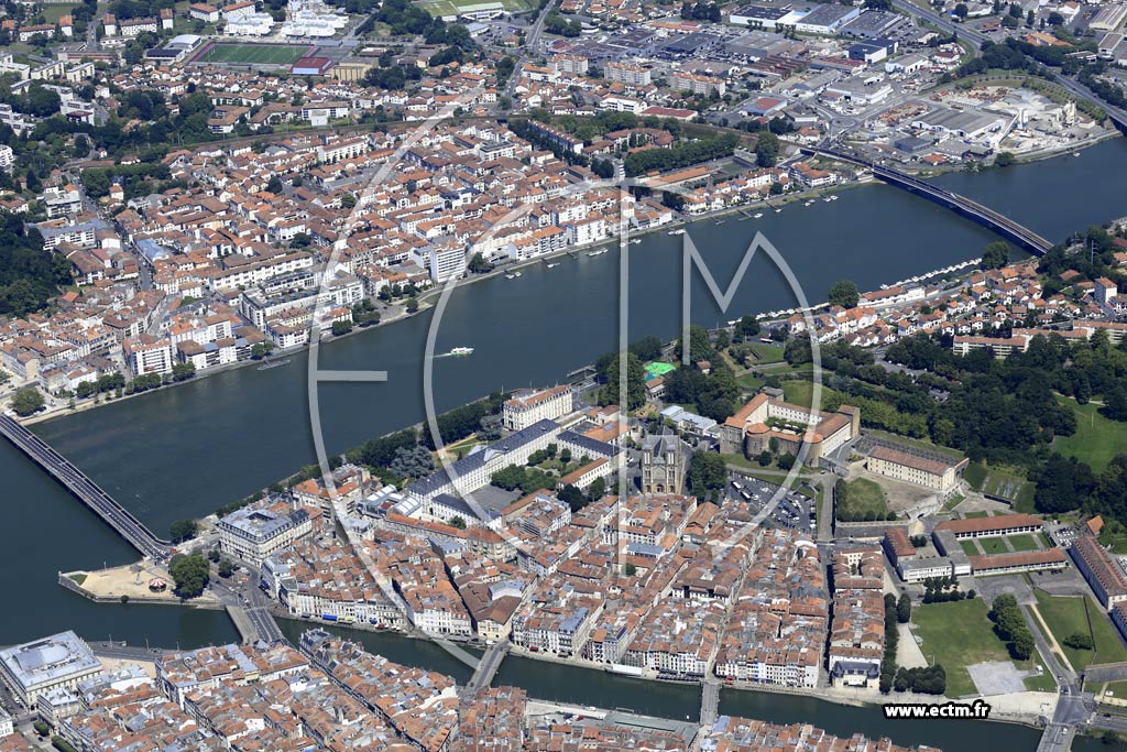 Photo arienne de Bayonne