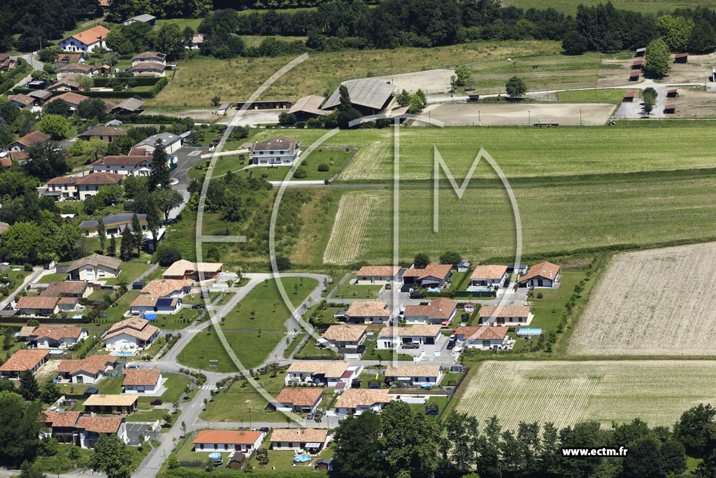 Photo arienne de Saint-Jean-de-Marsacq (Cazaunau)