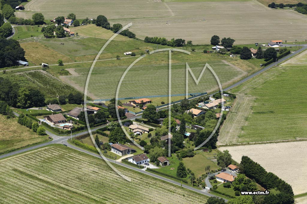 Photo arienne de Saint-Jean-de-Marsacq (Latourne)