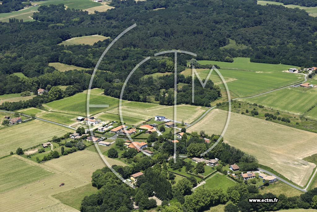 Photo arienne de Saint-Martin-de-Hinx (Barou)