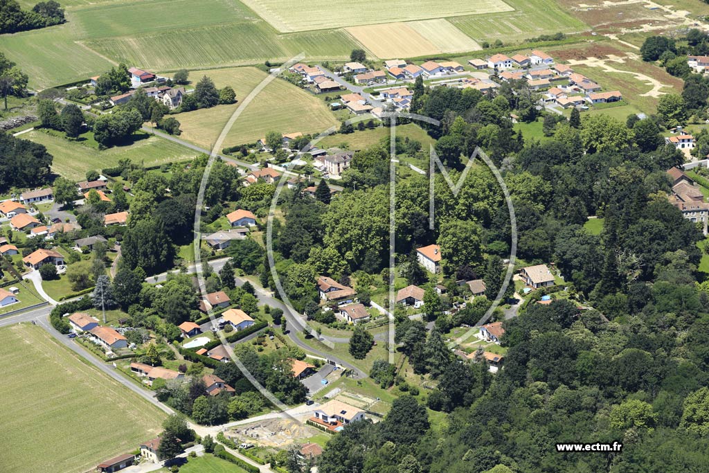 Photo arienne de Saint-Martin-de-Hinx (Ducr)