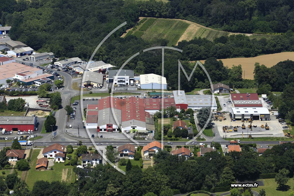 Photo arienne de Saint-Martin-de-Seignanx (le Trs)