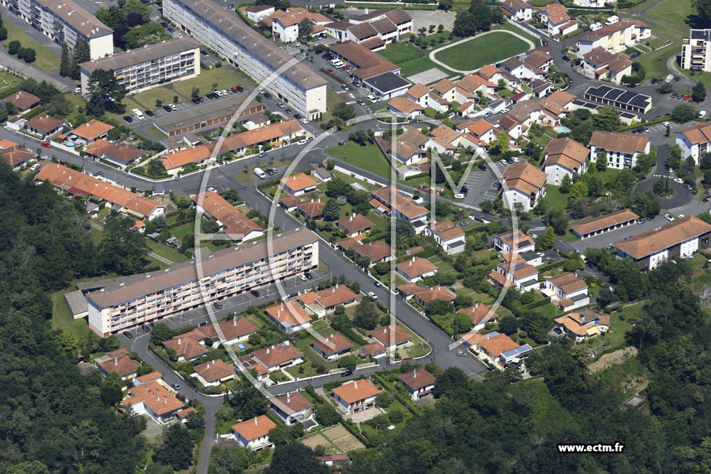 Photo arienne de Saint-Pierre-d'Irube (le Bast)