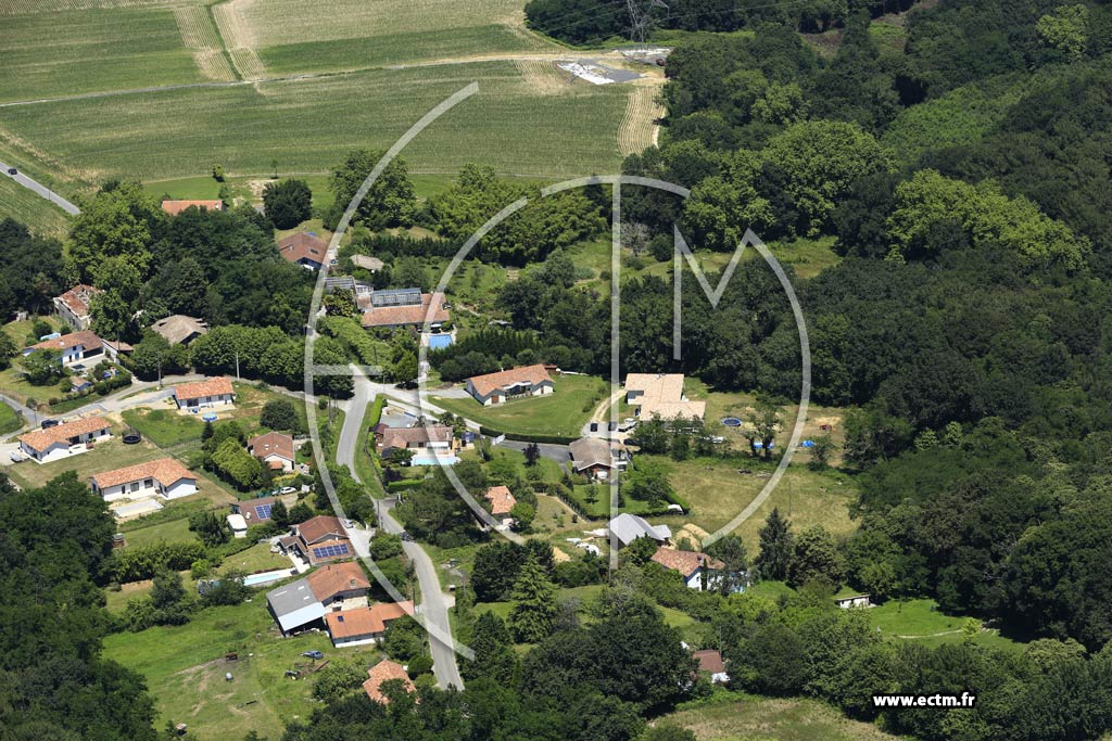Photo arienne de Sainte-Marie-de-Gosse (Benzin)