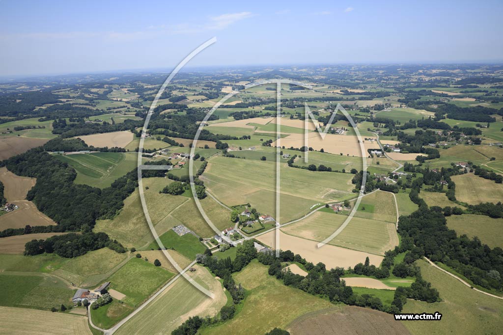 Photo arienne de Ozenx-Montestrucq