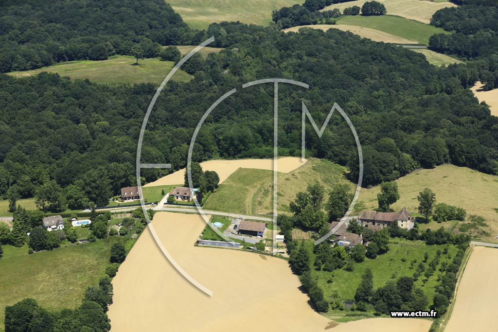 Photo arienne de Ozenx-Montestrucq (Bergeras)