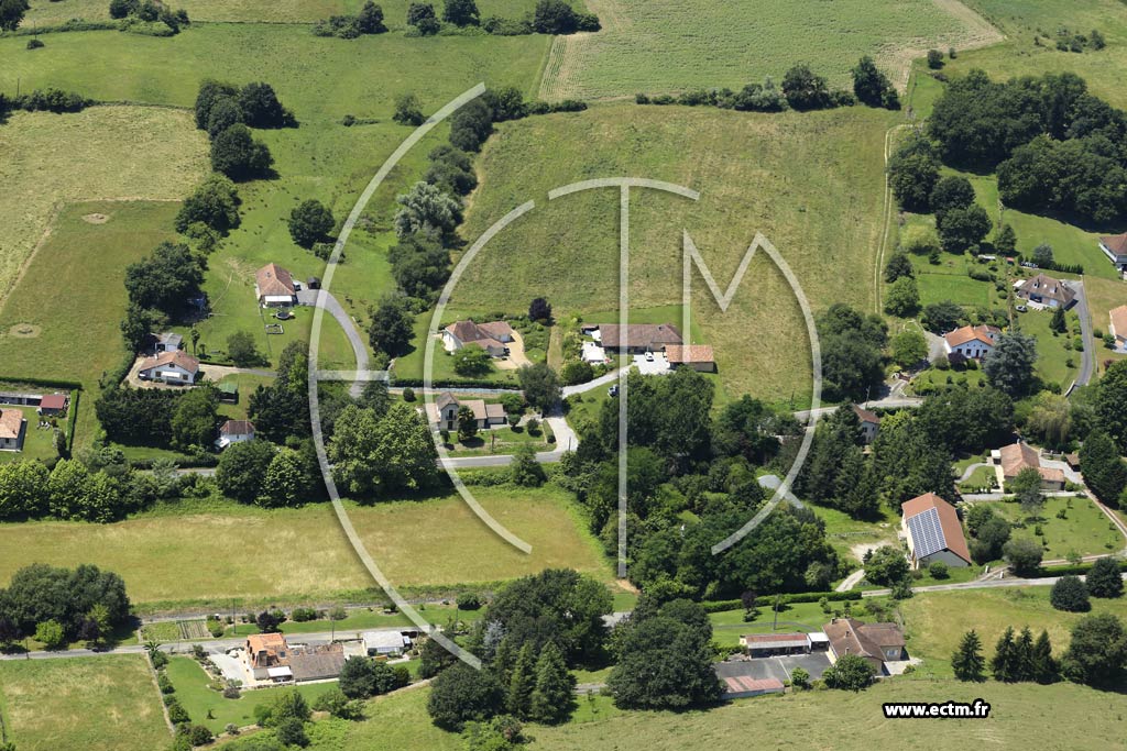 Photo arienne de Salies-de-Barn (Cazenave)