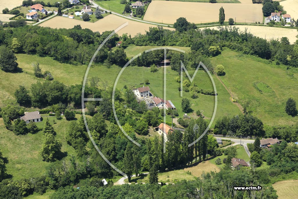 Photo arienne de Salies-de-Barn (Vert)