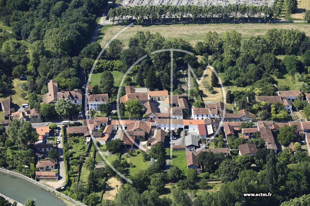 Photo arienne de Maubourguet (le Faubourg)