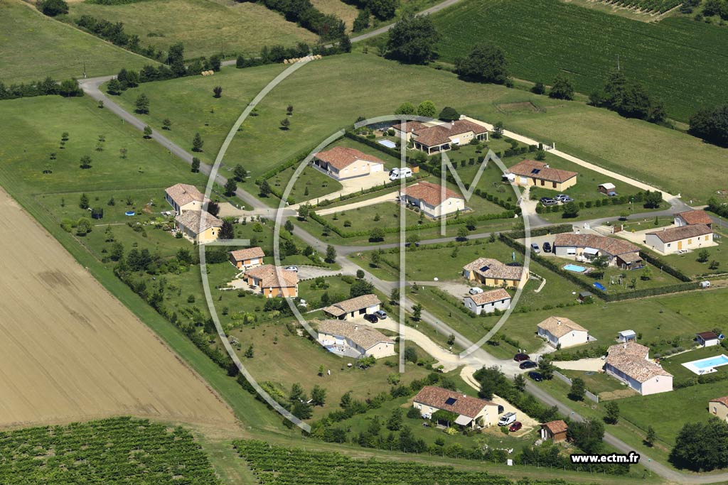 Photo arienne de Larroque-sur-l'Osse