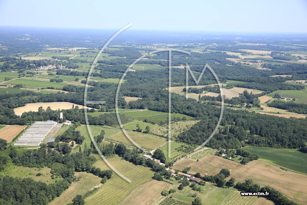 Photo arienne de Montral (les Matalnes)
