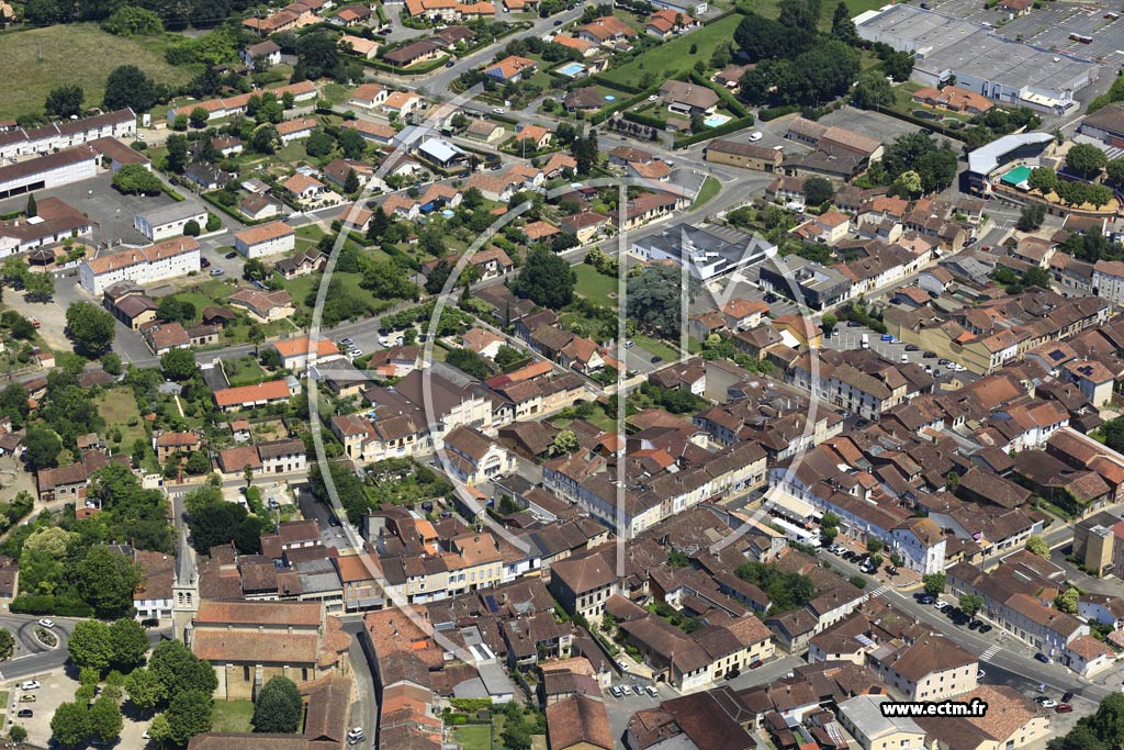 Photo arienne de Nogaro