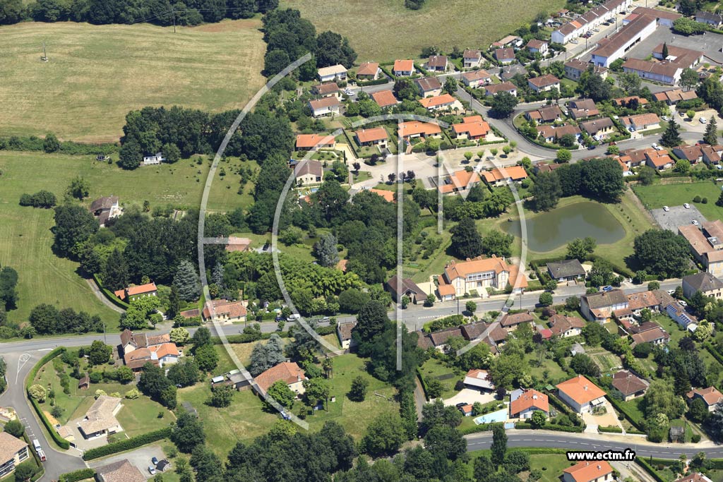 Photo arienne de Nogaro