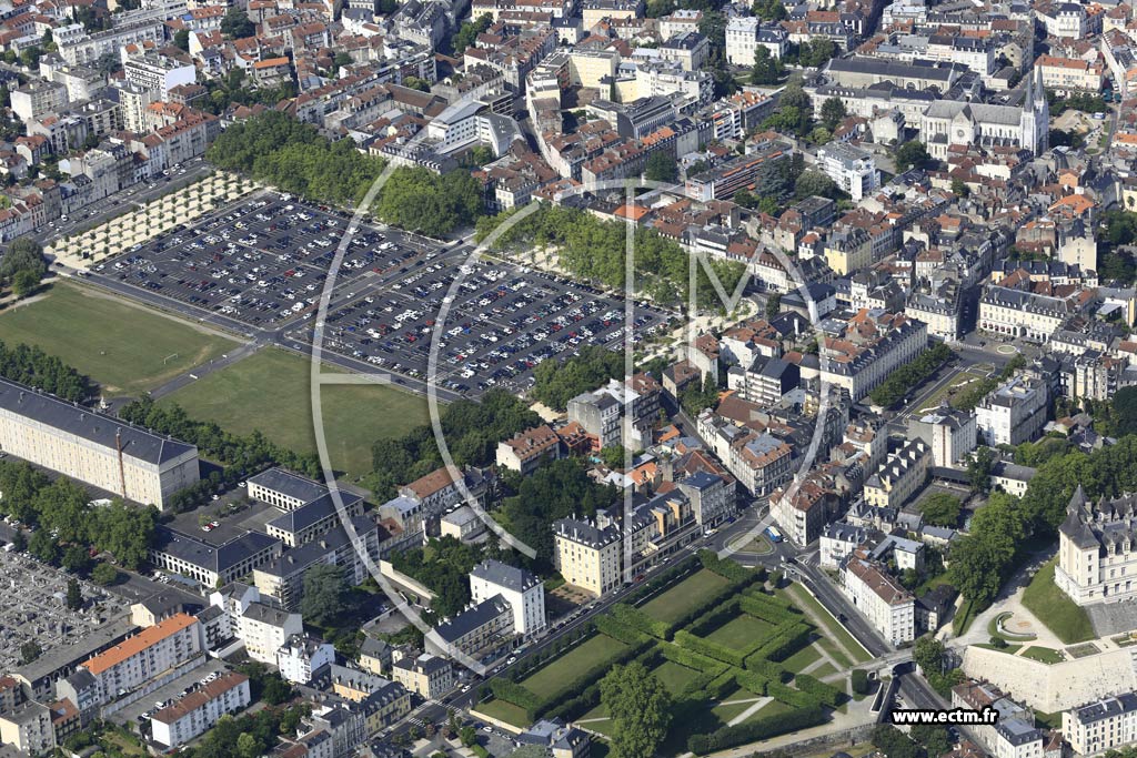 Photo arienne de Pau (Place de Verdun)