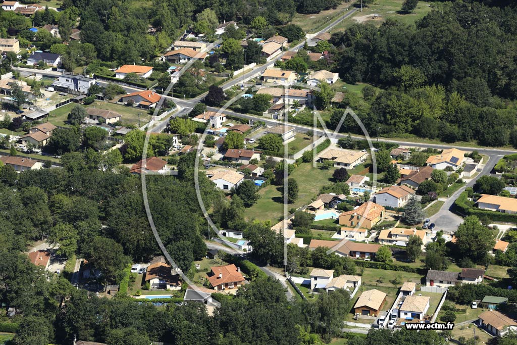Photo arienne de Le Pian-Mdoc (le Poujeau)