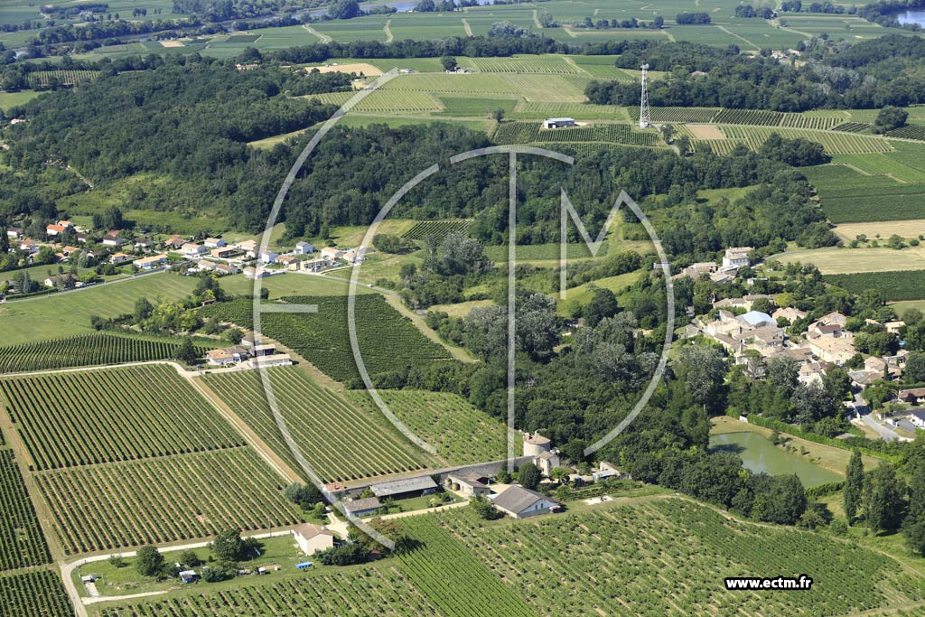 Photo arienne de Lugaignac (au Chteau)
