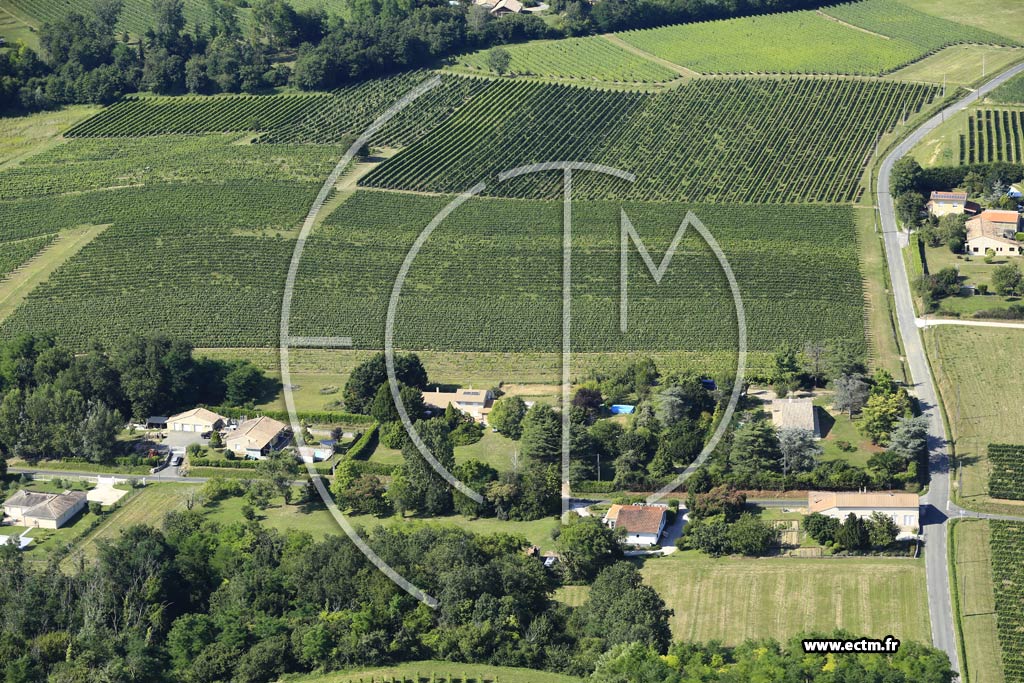 Photo arienne de Lugaignac (le Canton)