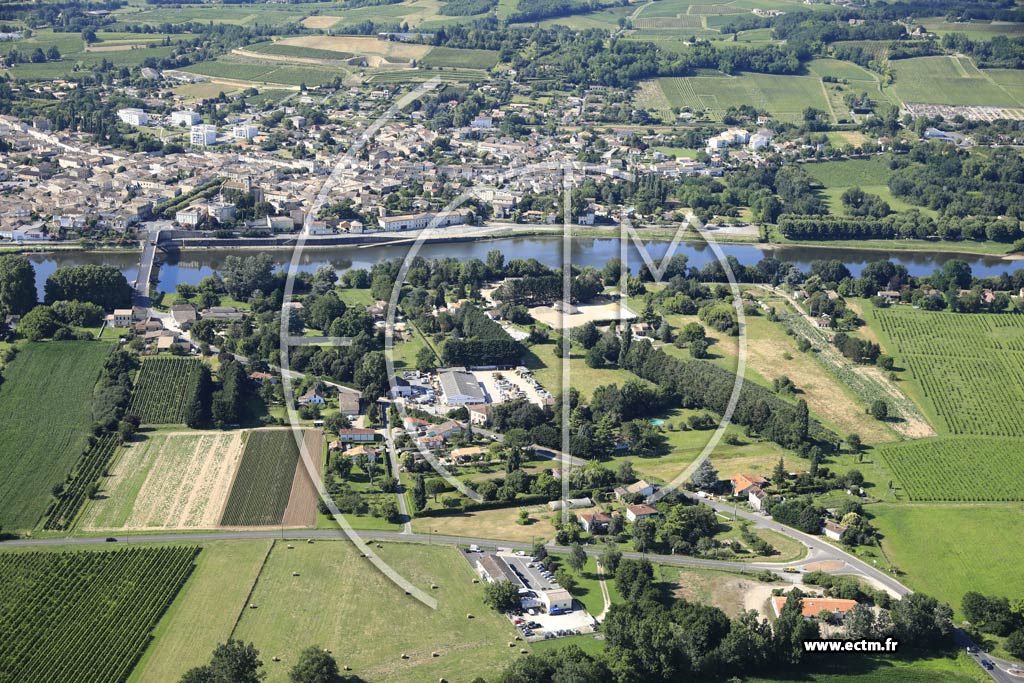 Photo arienne de Mouliets-et-Villemartin (Bordieu)