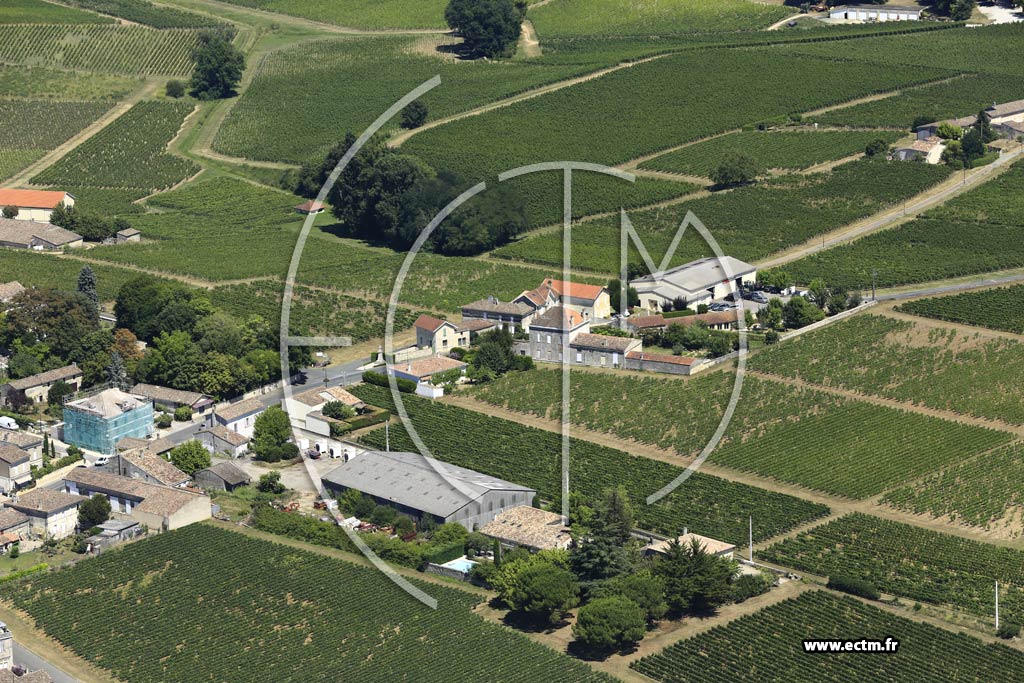 Photo arienne de Saint-Christophe-des-Bardes
