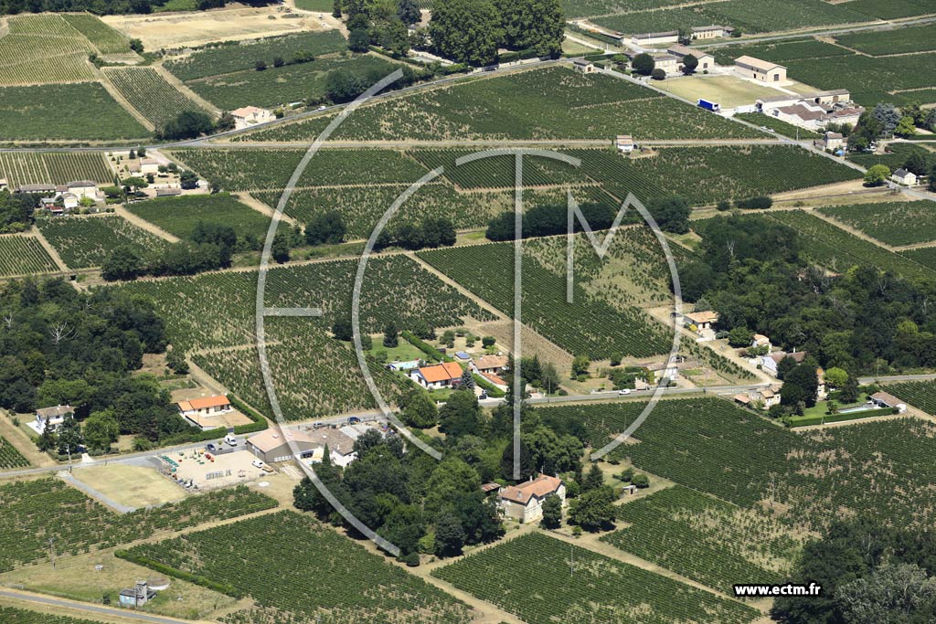 Photo arienne de Saint-Laurent-des-Combes (Mitrote)