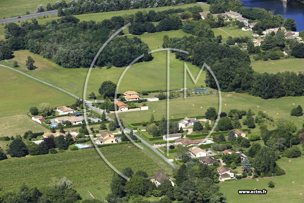 Photo arienne de Port-Sainte-Foy-et-Ponchapt (le Nid du Geai)