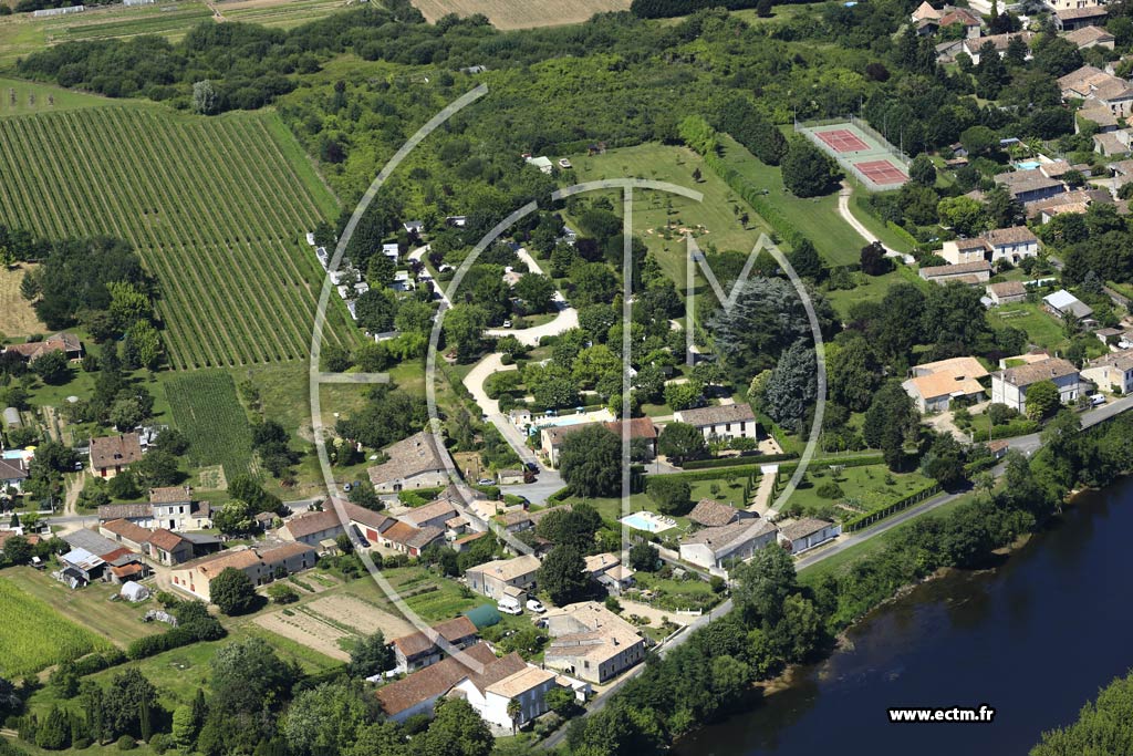 Photo arienne de Saint-Antoine-de-Breuilh (Saint-Aulaye)