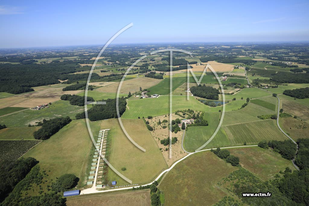 Photo arienne de Saint-Jean-de-Duras (les Grandes Vignes)