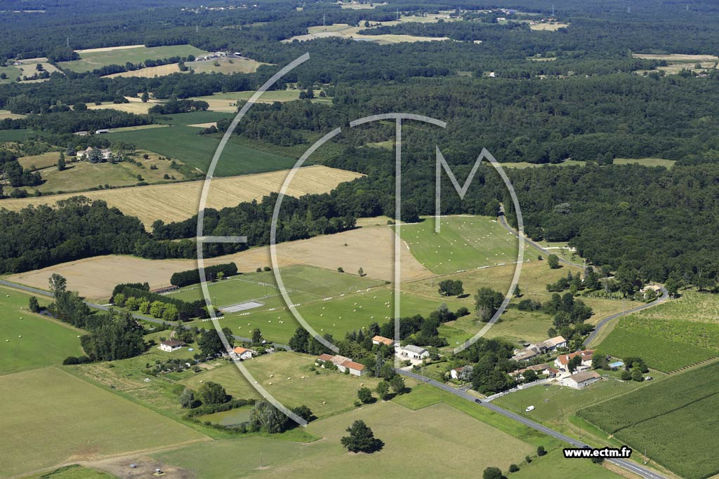 Photo arienne de Saint-Mard-de-Guron (les Places)