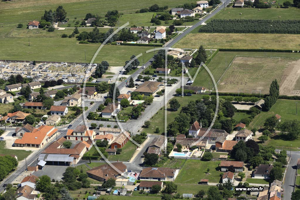 Photo arienne de Saint-Pierre-d'Eyraud