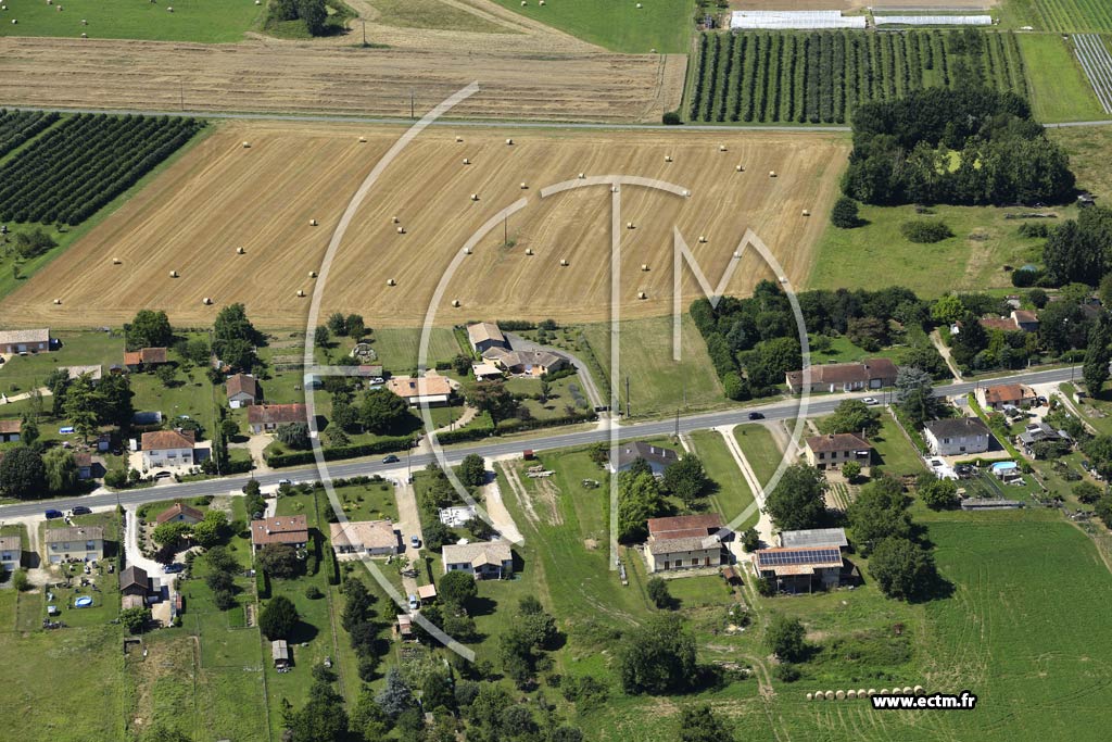 Photo arienne de Saint-Pierre-d'Eyraud (les Barraux)