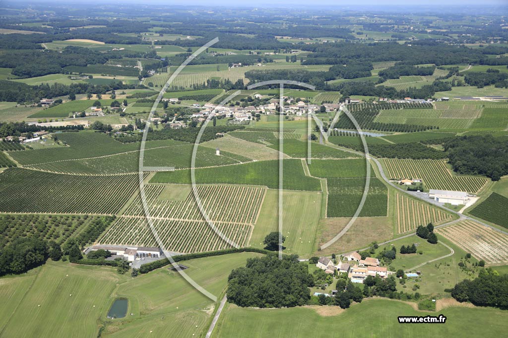 Photo arienne de Villeneuve-de-Duras (la Moulire)