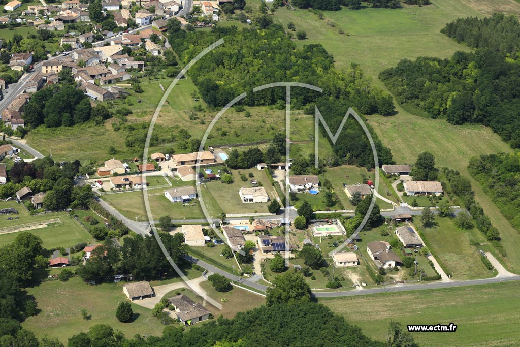 Photo arienne de Noaillan (la Saubotte)