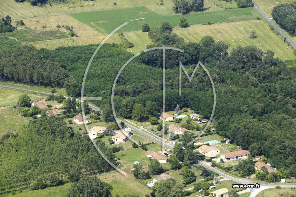 Photo arienne de Noaillan (Peyrepinotte)