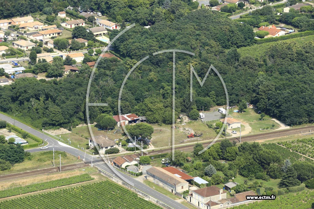 Photo arienne de Preignac (le Gard)