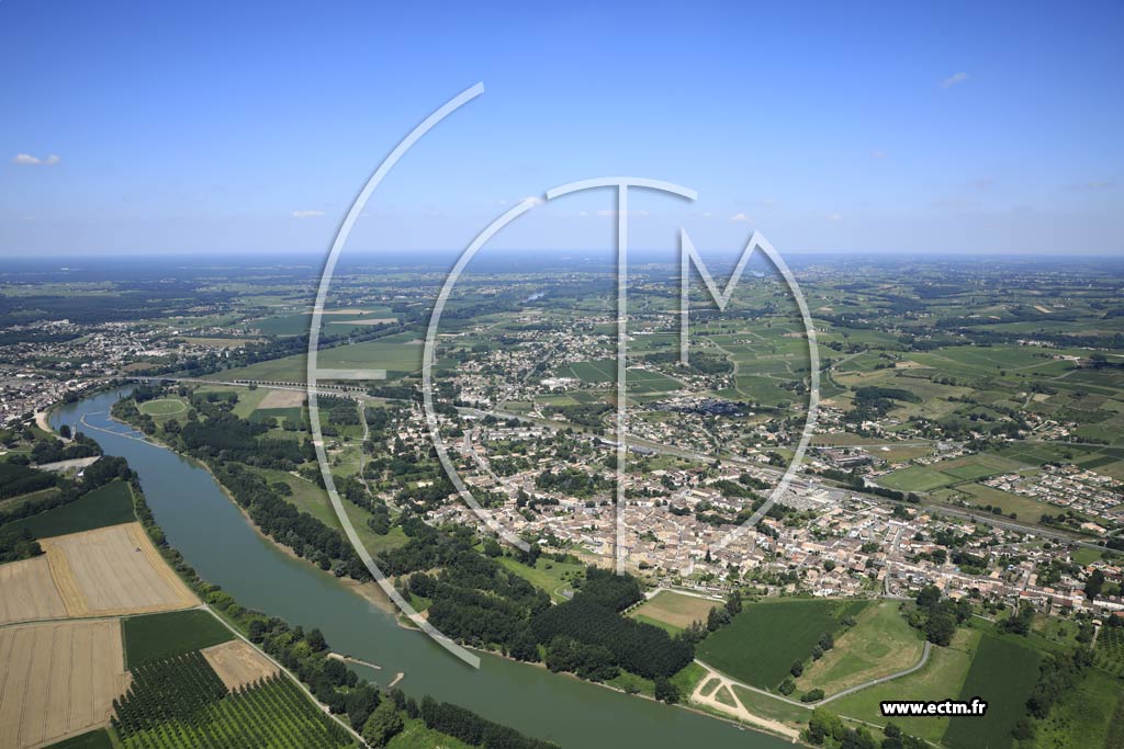 Photo arienne de Saint-Macaire