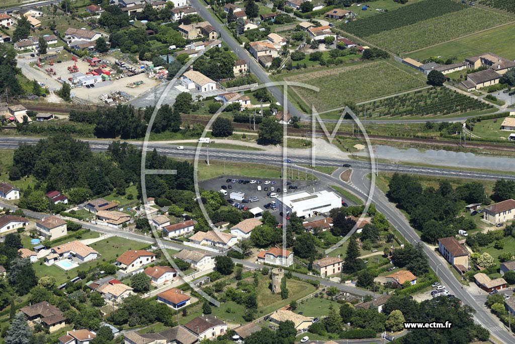 Photo arienne de Saint-Macaire