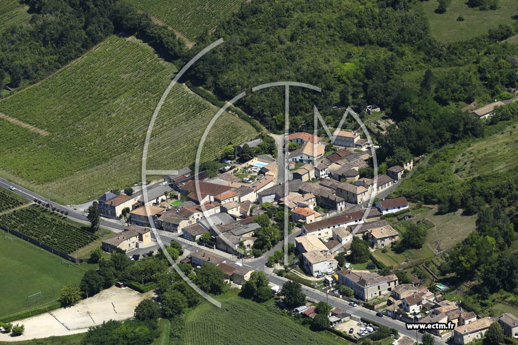 Photo arienne de Sainte-Croix-du-Mont (le Peyrat)