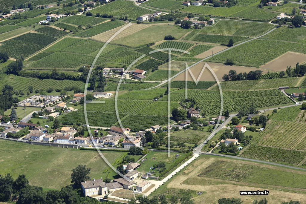 Photo arienne de Sainte-Croix-du-Mont (Loubens)