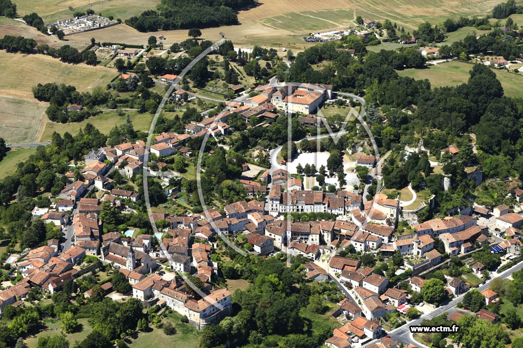 Photo arienne de Aubeterre-sur-Dronne